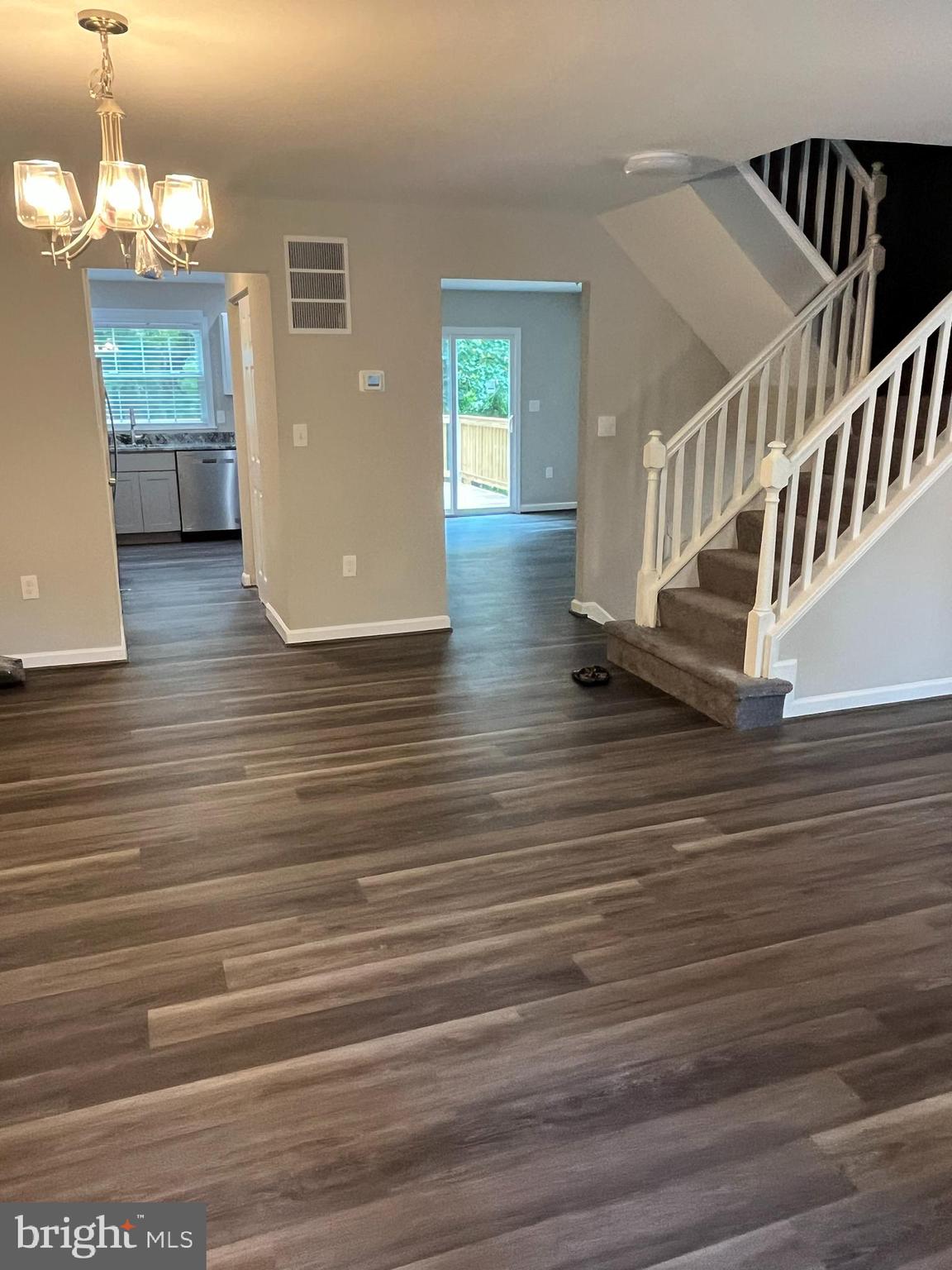 355 Crescendo Way Silver Spring, MD 20901 - Photo 10 of 23