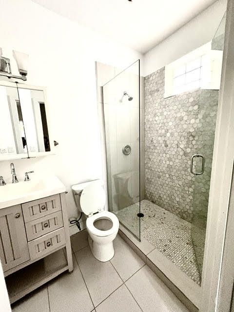 917 West Irving Park Road, Unit 3FW Chicago, IL 60613 - Photo 5 of 9