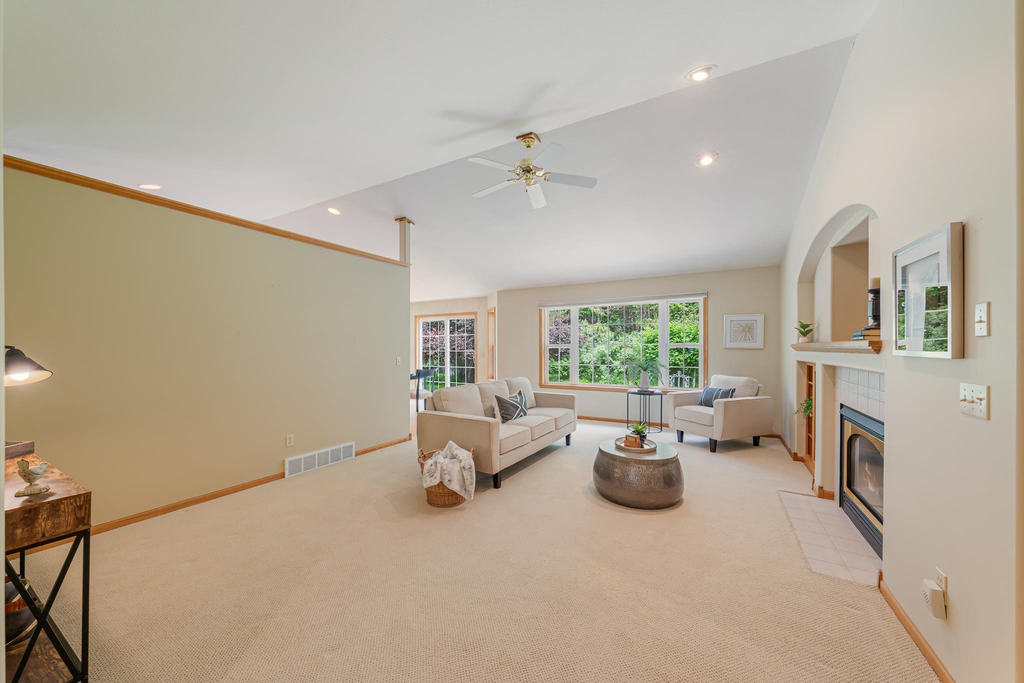 1424 East Keystone Lane Appleton, WI 54913 - Photo 12 of 50