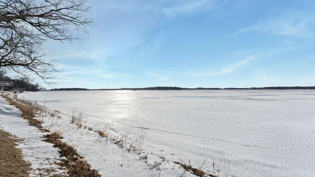 $889,000 | 12192 Gehrkes Point Northwest, Alexandria, MN 56308