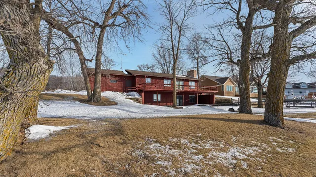 $889,000 | 12192 Gehrkes Point Northwest, Alexandria, MN 56308