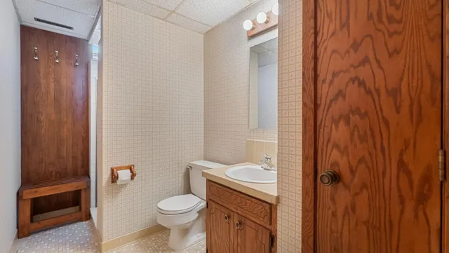 $889,000 | 12192 Gehrkes Point Northwest, Alexandria, MN 56308