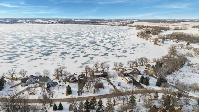 $889,000 | 12192 Gehrkes Point Northwest, Alexandria, MN 56308