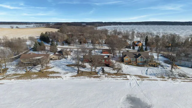 $889,000 | 12192 Gehrkes Point Northwest, Alexandria, MN 56308