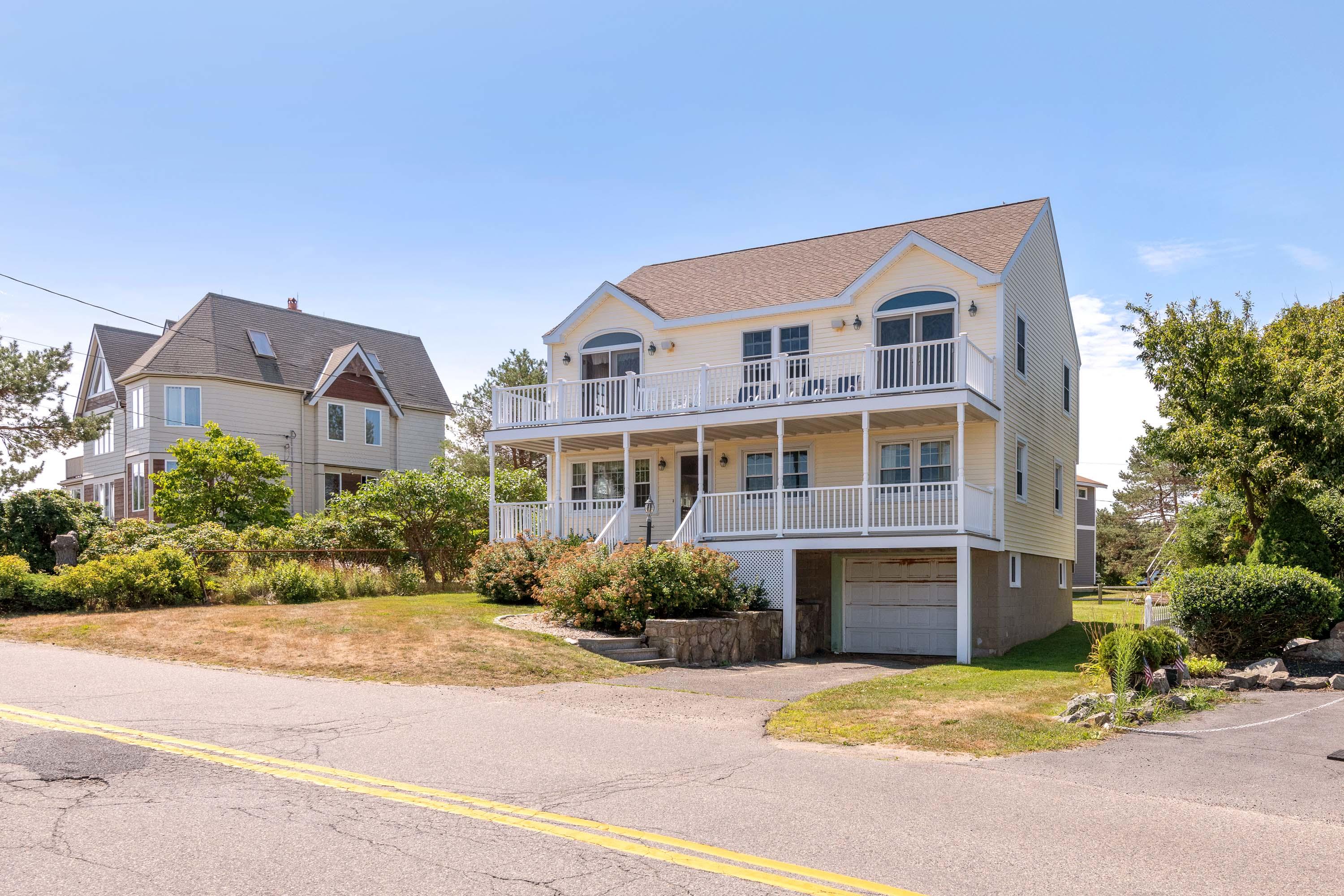 252 Nubble Road York, ME 03909 - Photo 2 of 32 Exterior Front