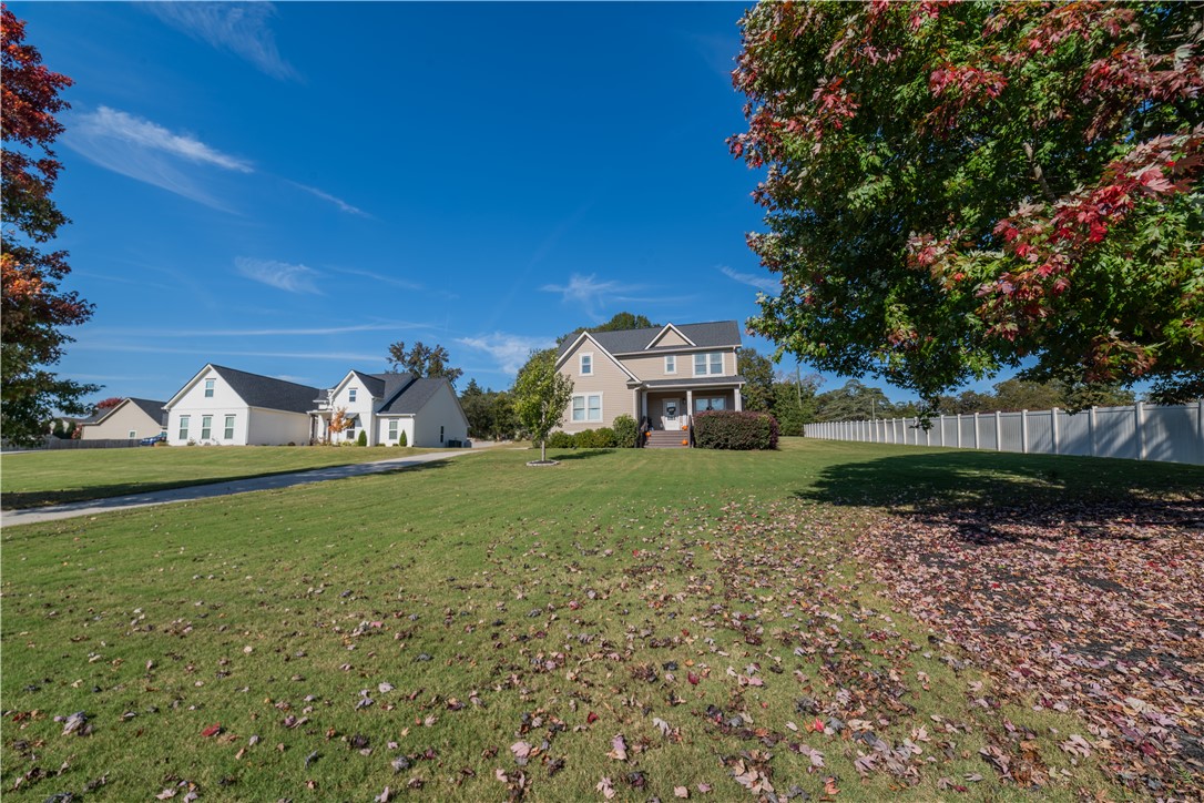 1000 Carlisle Place Anderson, SC 29621 - Photo 2 of 26