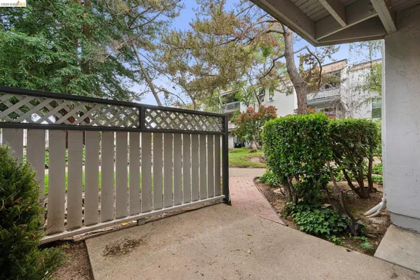 $210,000 | 1591 Ellis Street, Unit 105, Concord, CA 94520