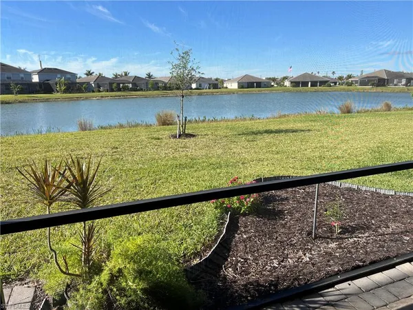 $2,500 | 4351 Bluegrass Drive, Fort Myers, FL 33916