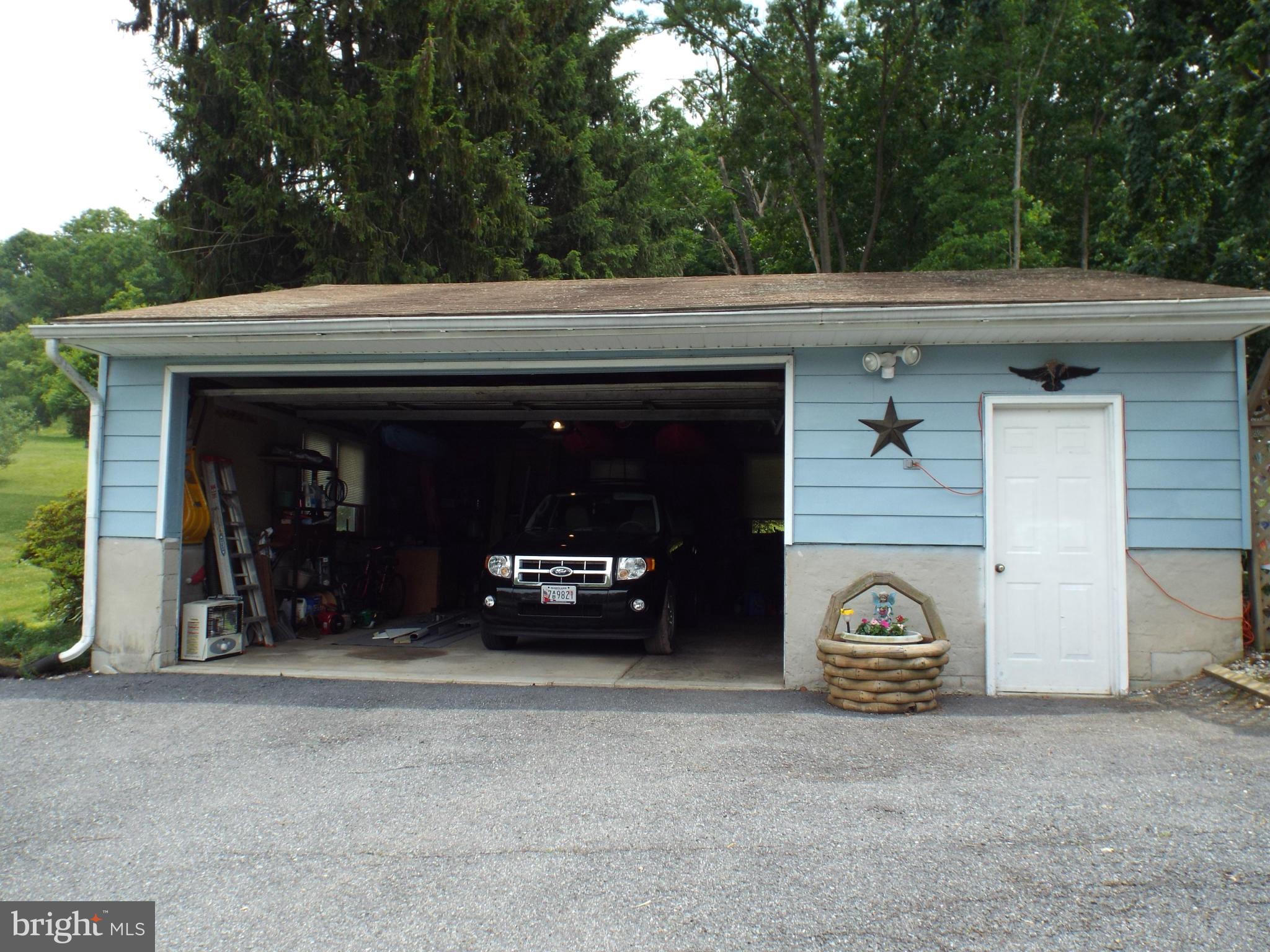 2211 Fridinger Mill Road Westminster, MD 21157 - Photo 2 of 29 Exterior (General)
