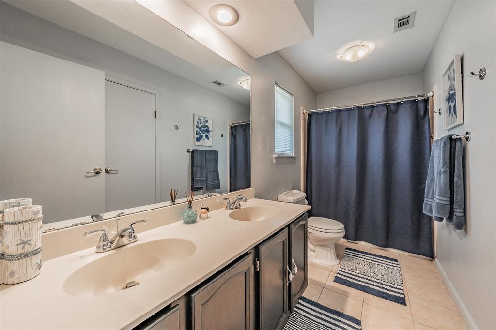 1219 Brian Court Grapevine, TX 76051 - Photo 21 of 26