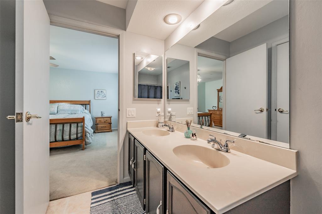 1219 Brian Court Grapevine, TX 76051 - Photo 25 of 26
