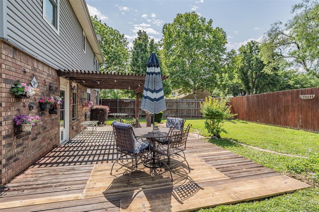 1219 Brian Court Grapevine, TX 76051 - Photo 5 of 26
