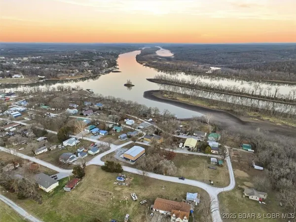 $229,500 | 29460 Huse Street, Warsaw, MO 65355