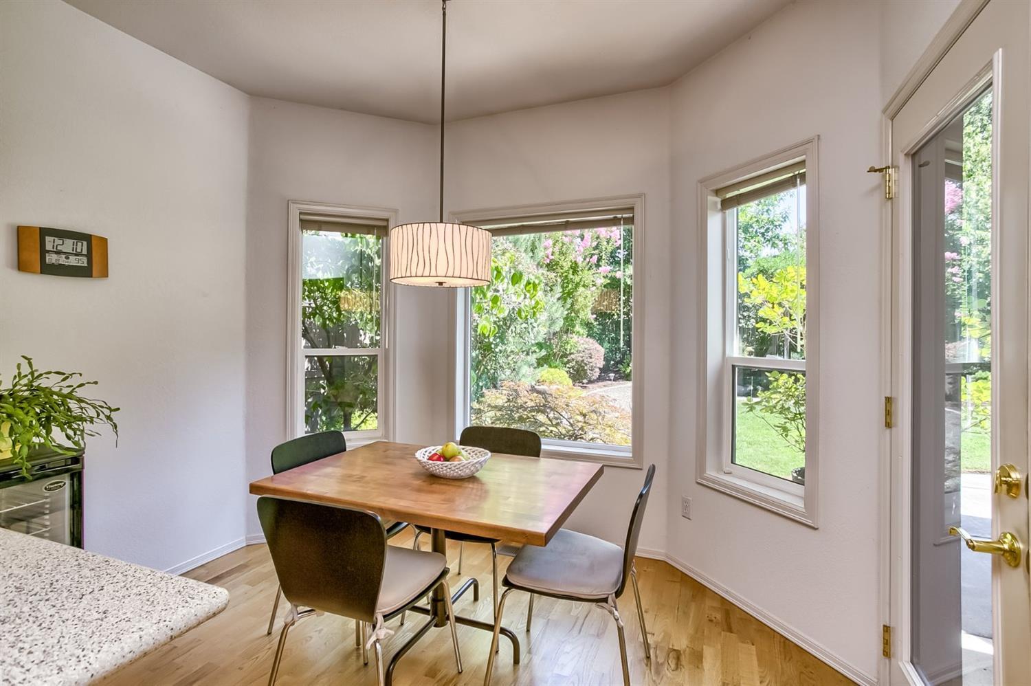 672 Ridgeway Avenue Central Point, OR 97502 - Photo 11 of 35 Additional Photo