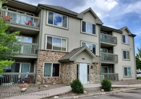 $2,200 | 796 Castle Valley Boulevard, Unit H, New Castle, CO 81647