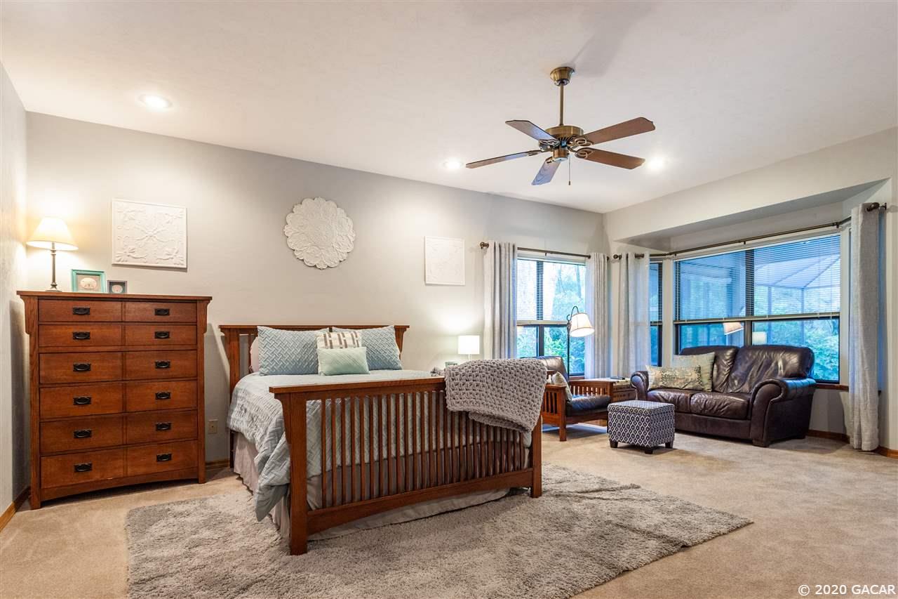 9528 Southwest 53rd Road Gainesville, FL 32608 - Photo 14 of 30 Gallery Image 14
