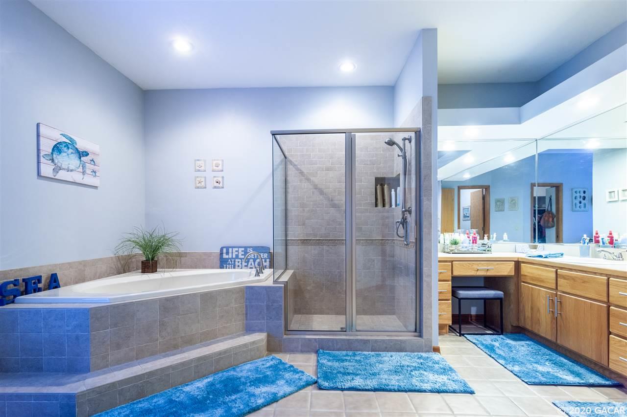 9528 Southwest 53rd Road Gainesville, FL 32608 - Photo 15 of 30 Gallery Image 15