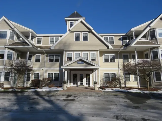 $549,900 | 5 Mission Road, Unit 107, Chelmsford, MA 01863