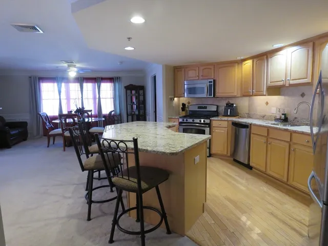 $549,900 | 5 Mission Road, Unit 107, Chelmsford, MA 01863