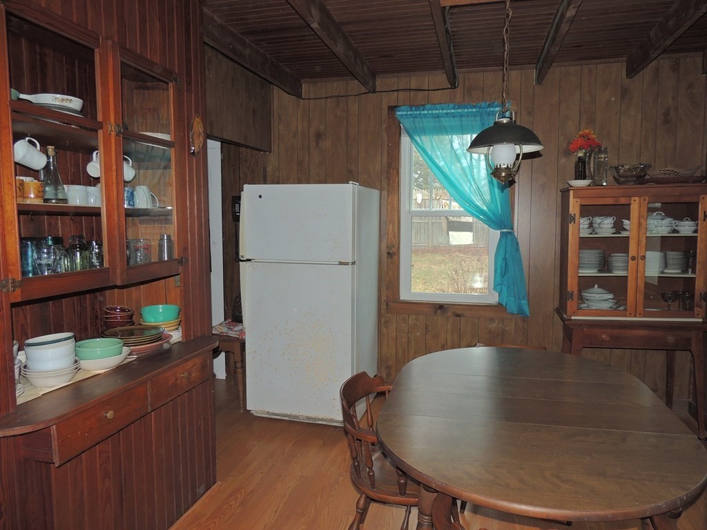 31 Bay Street Wareham, MA 02532 - Photo 5 of 16