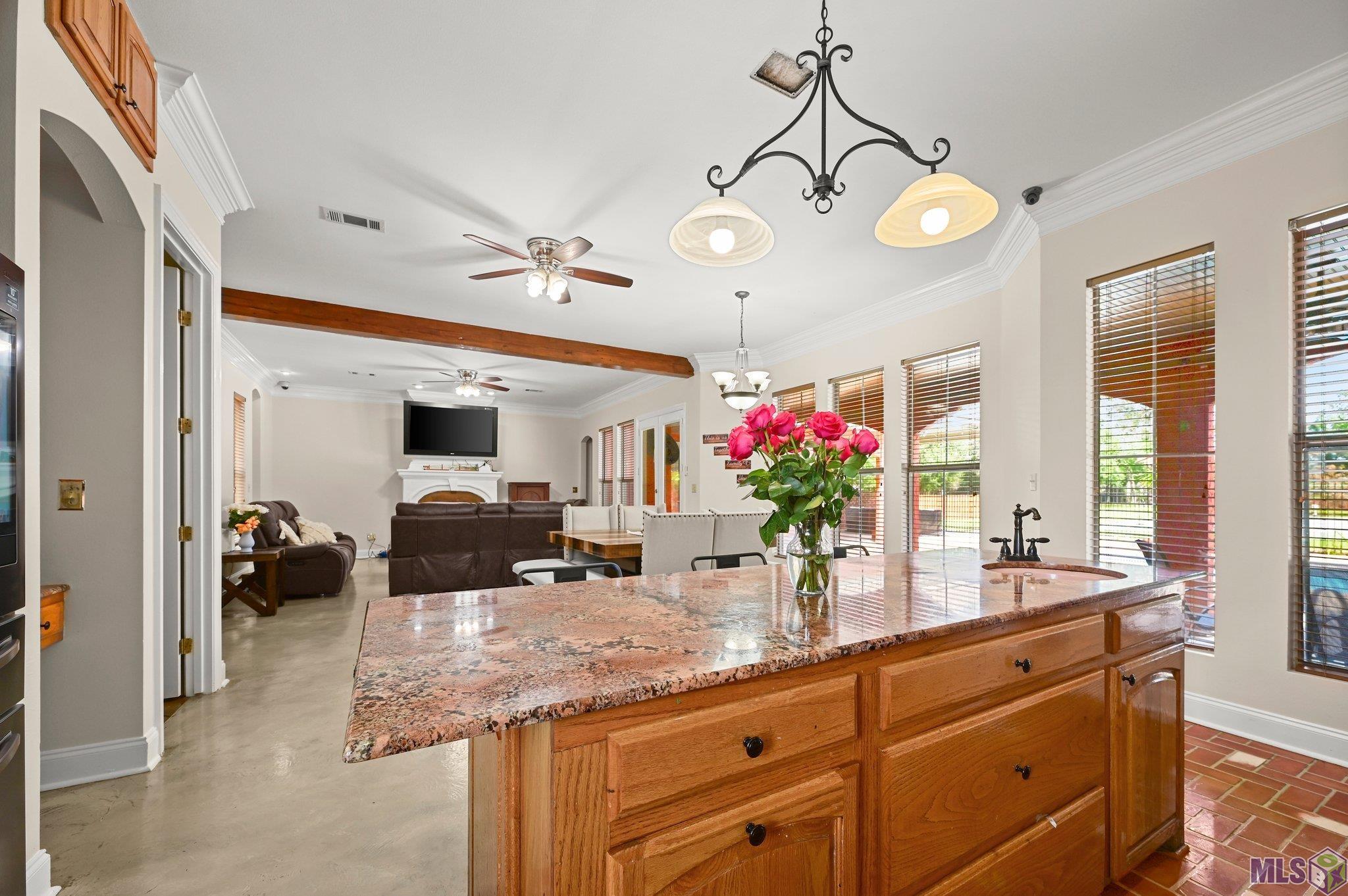 30940 Dunn Road Denham Springs, LA 70726 - Photo 11 of 41 Gallery Image 11