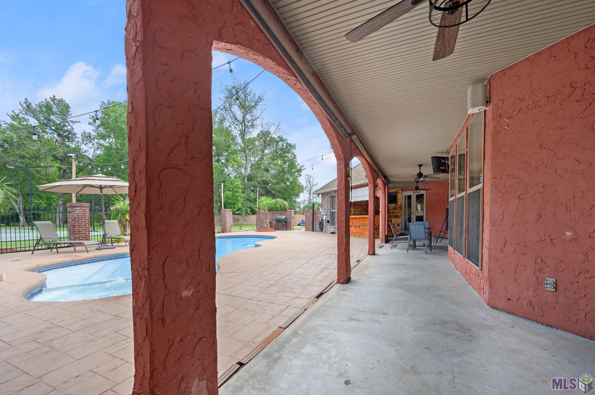 30940 Dunn Road Denham Springs, LA 70726 - Photo 34 of 41 Gallery Image 34