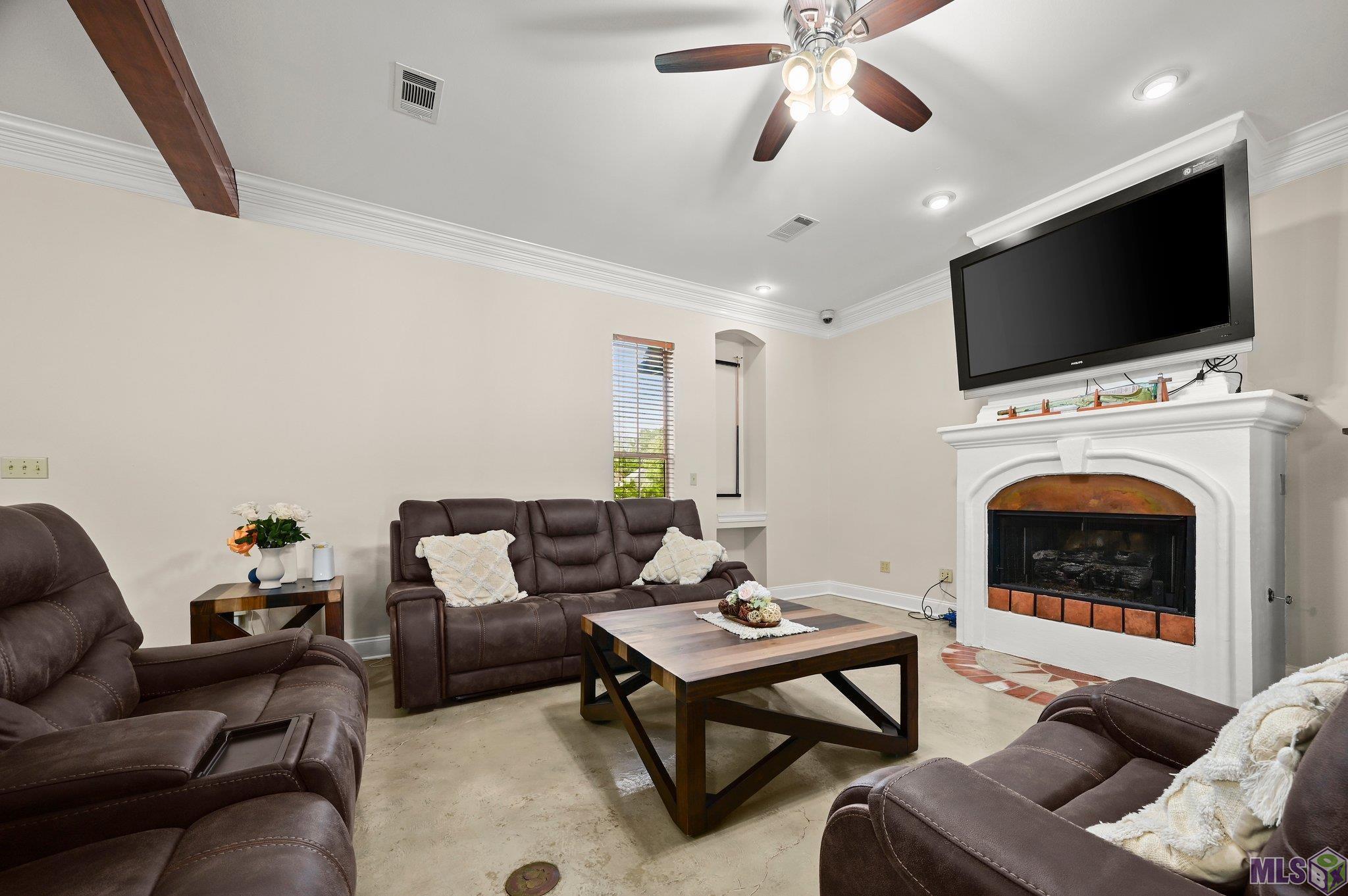 30940 Dunn Road Denham Springs, LA 70726 - Photo 5 of 41 Gallery Image 5