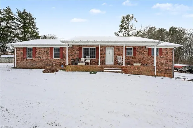 $449,000 | 3369 Frye Bridge Road, Clemmons, NC 27012