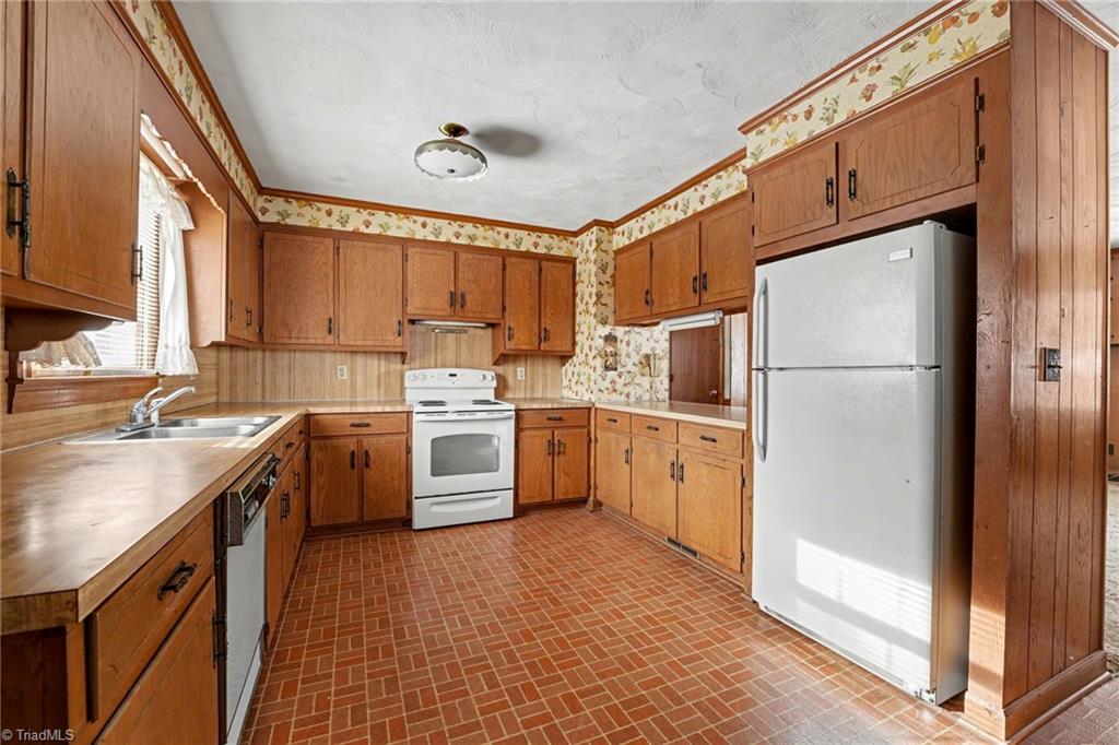 3369 Frye Bridge Road Clemmons, NC 27012 - Photo 9 of 20