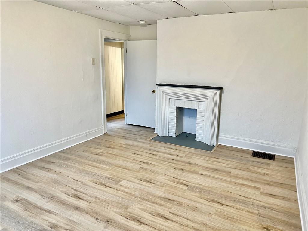 208 Rolfe Street Pittsburgh, PA 15221 - Photo 14 of 19 Gallery Image 14