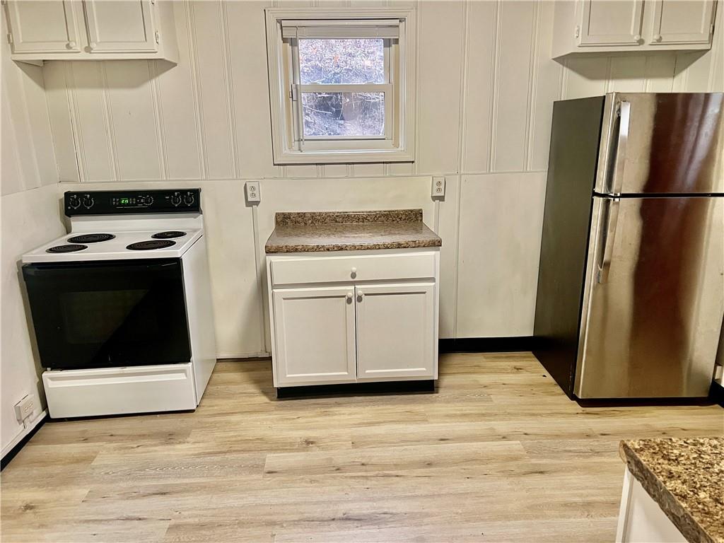 208 Rolfe Street Pittsburgh, PA 15221 - Photo 3 of 19 Gallery Image 3