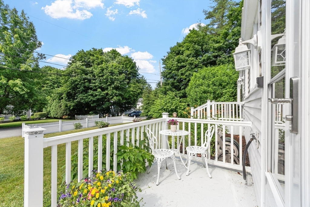 15 Alderbrook Road Andover, MA 01810 - Photo 8 of 34