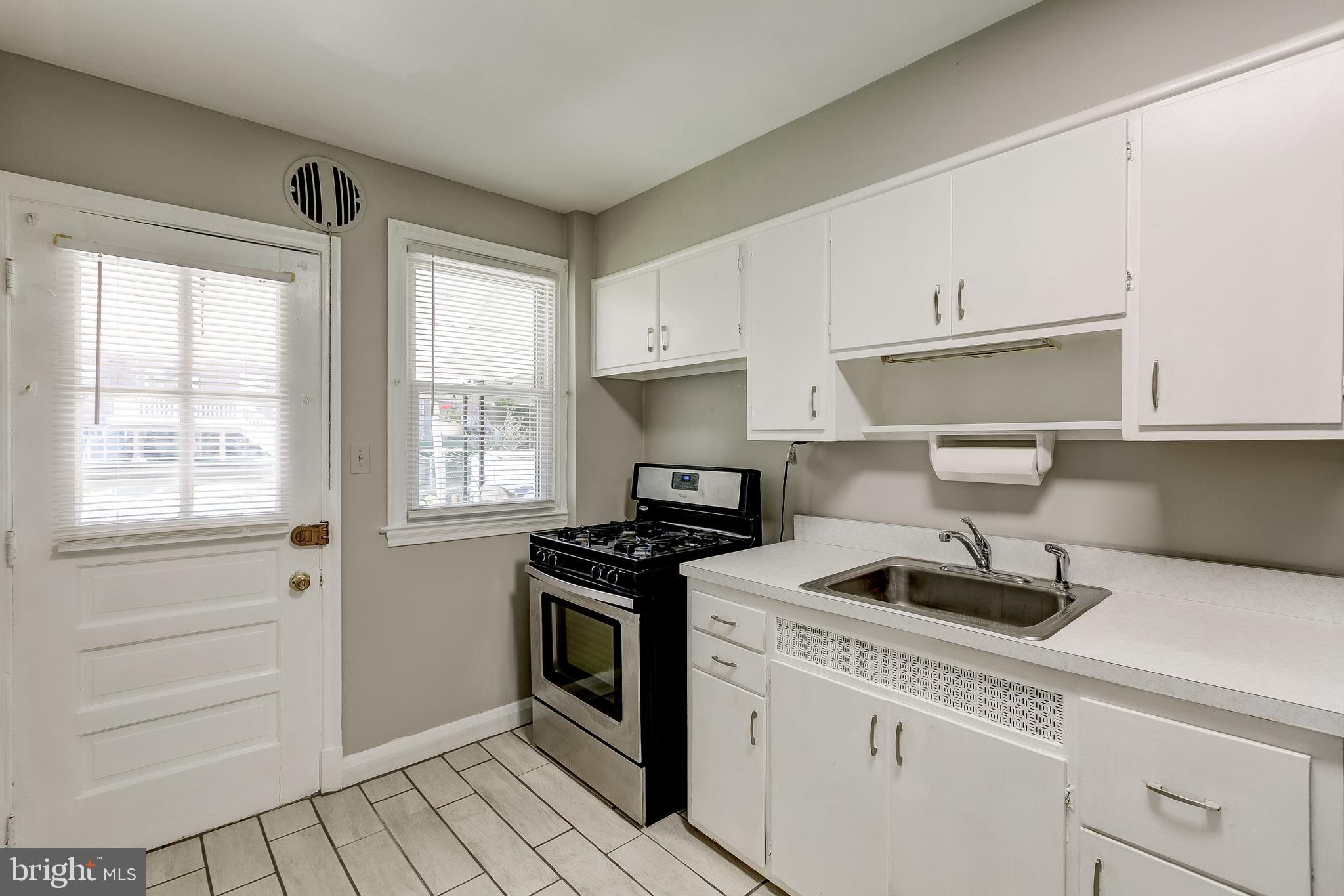 2035 Ramblewood Road Baltimore, MD 21239 - Photo 24 of 36
