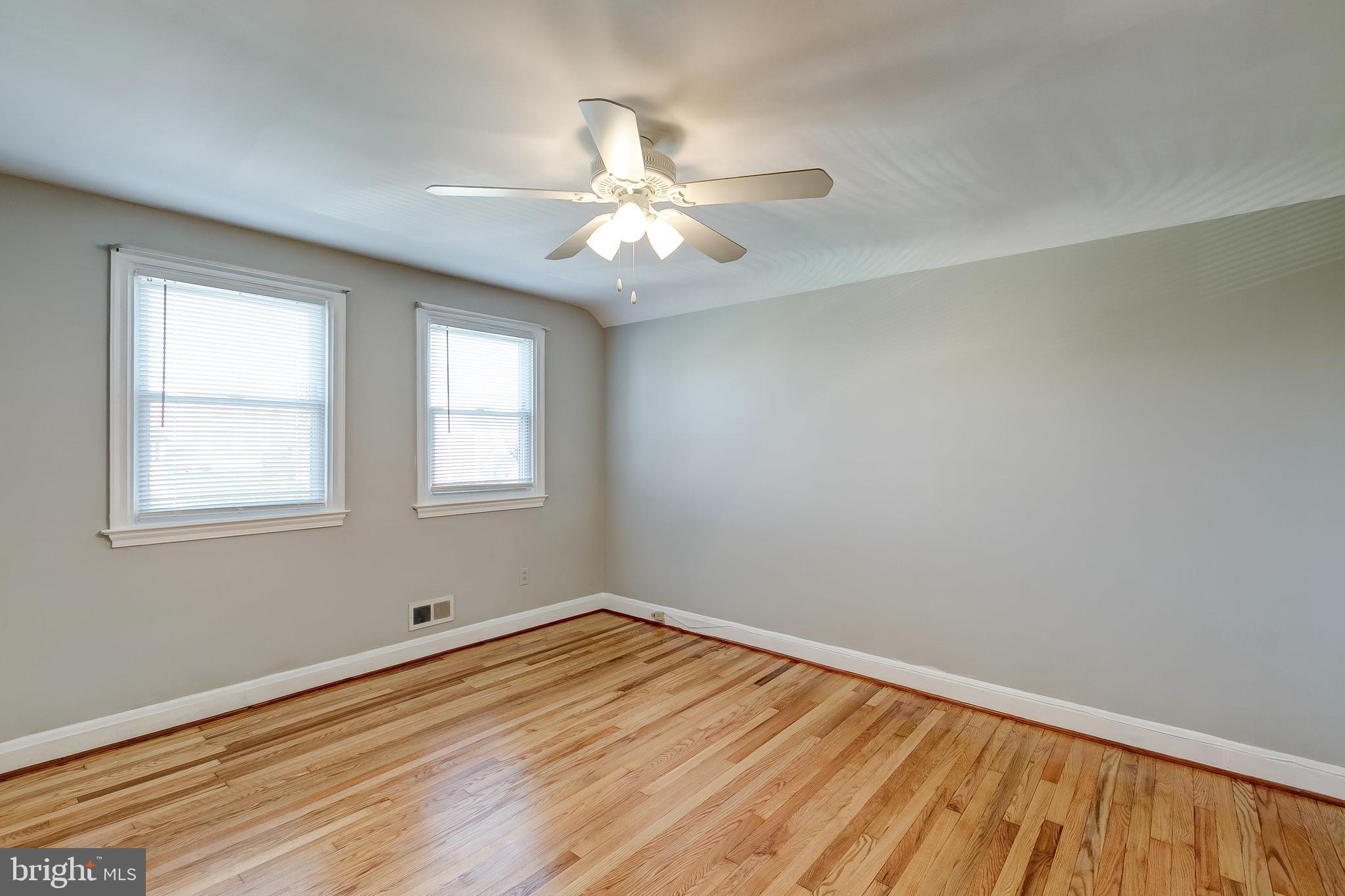 2035 Ramblewood Road Baltimore, MD 21239 - Photo 4 of 36