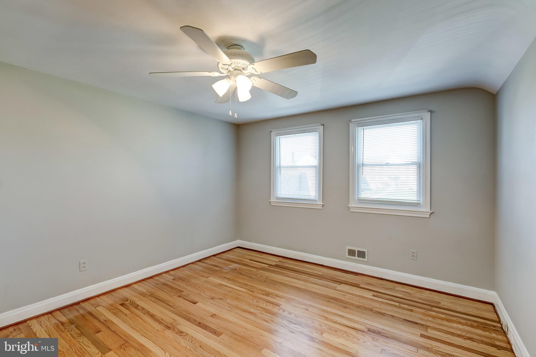 2035 Ramblewood Road Baltimore, MD 21239 - Photo 5 of 36