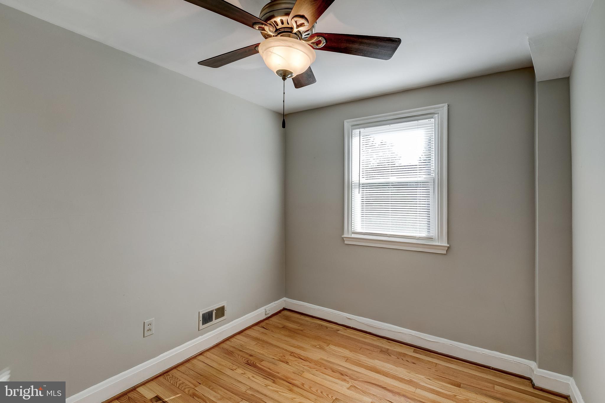 2035 Ramblewood Road Baltimore, MD 21239 - Photo 8 of 36