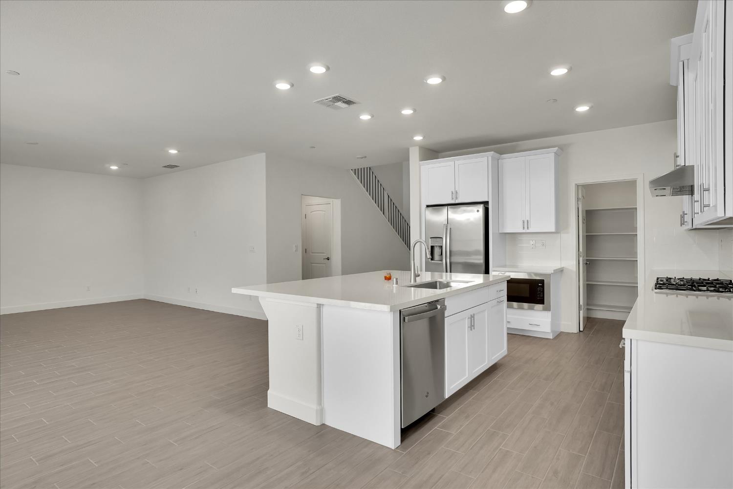 5280 Fandango Loop Roseville, CA 95747 - Photo 9 of 53