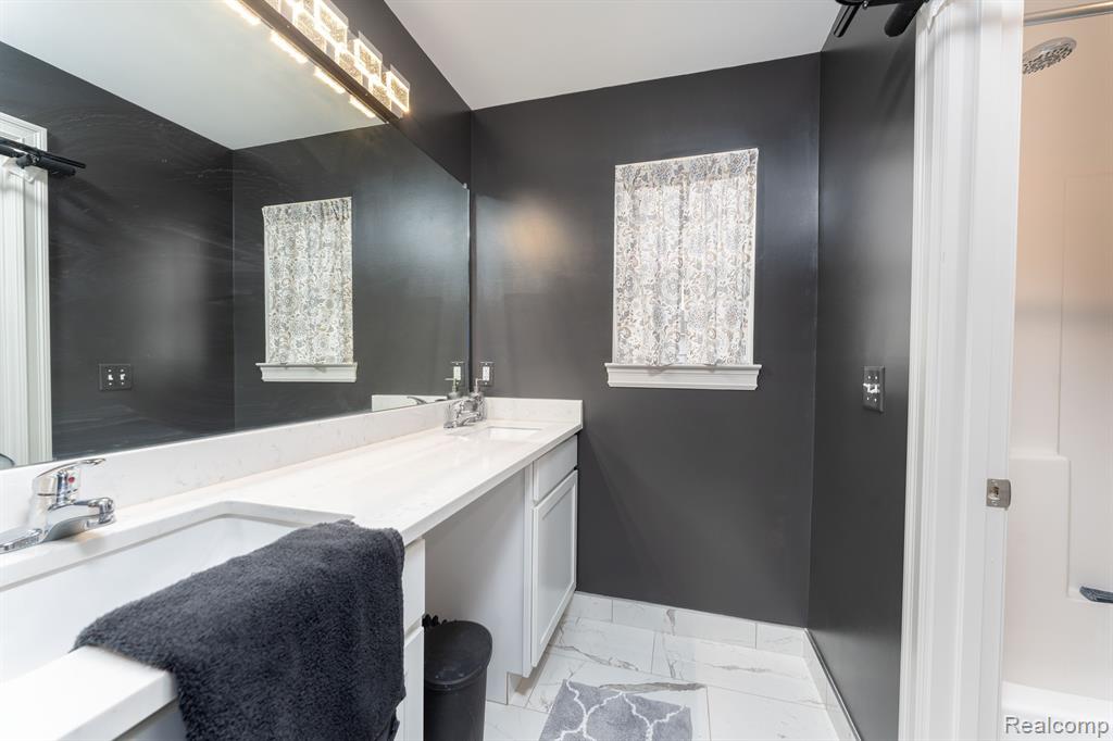 4118 Chase Ridge Lane Howell, MI 48843 - Photo 32 of 40 Gallery Image 32