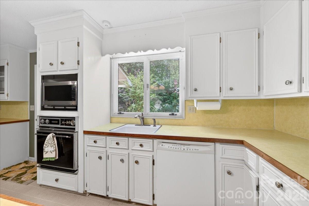 7412 Timber Ridge Drive Mint Hill, NC 28227 - Photo 15 of 47 Gallery Image 15