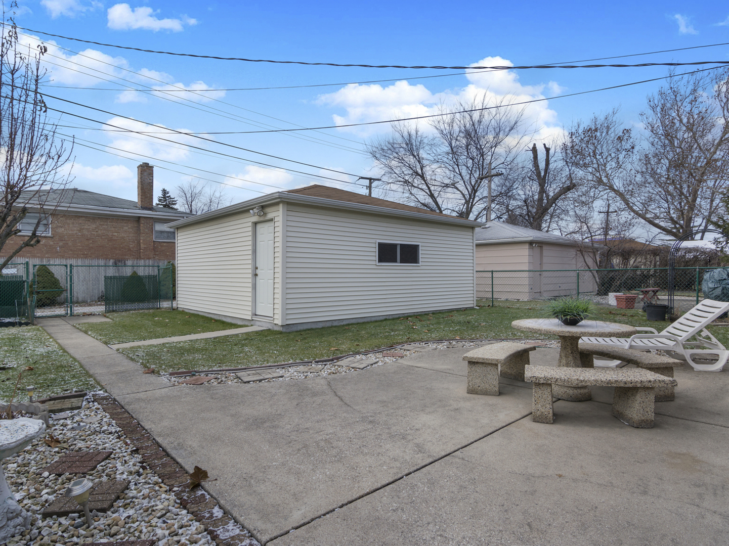 7506 East Prairie Road Skokie, IL 60076 - Photo 16 of 18