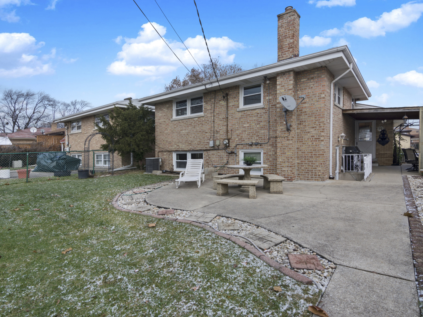 7506 East Prairie Road Skokie, IL 60076 - Photo 17 of 18