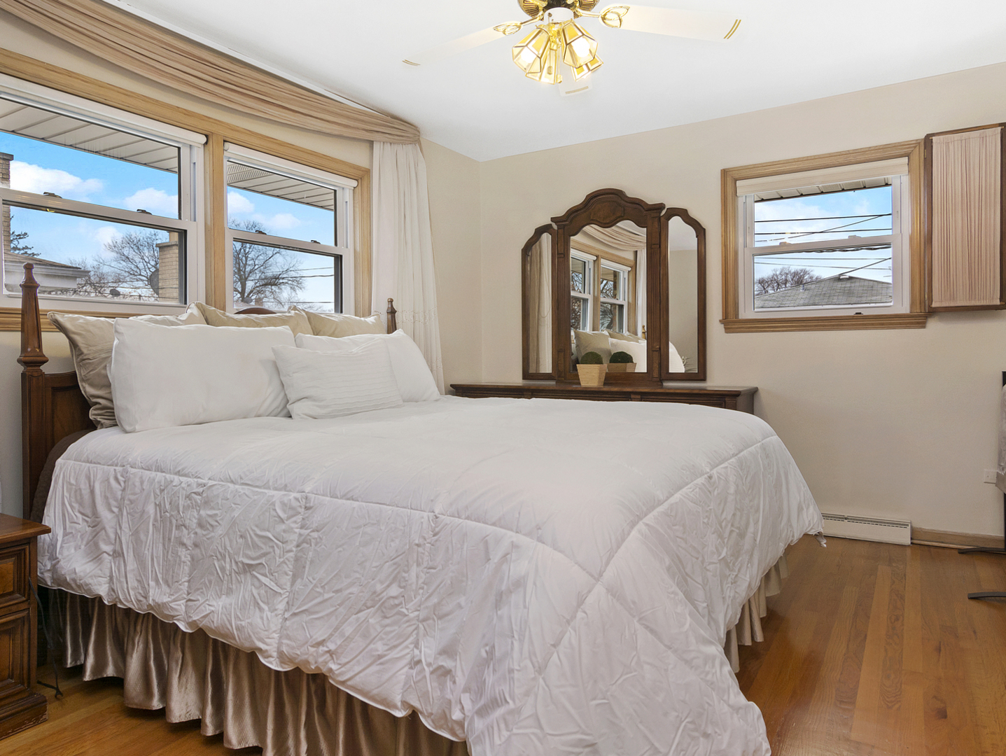 7506 East Prairie Road Skokie, IL 60076 - Photo 7 of 18