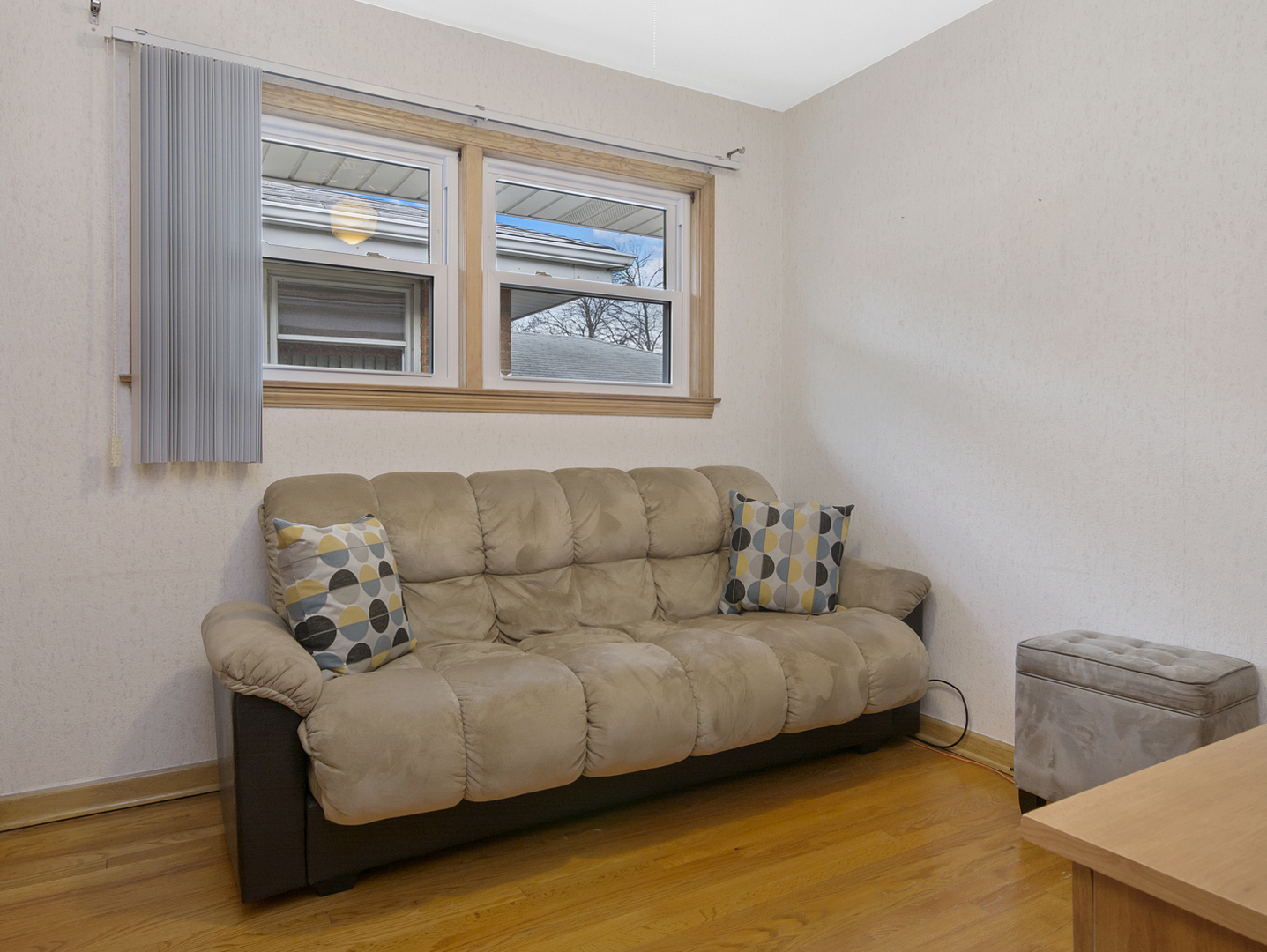 7506 East Prairie Road Skokie, IL 60076 - Photo 9 of 18