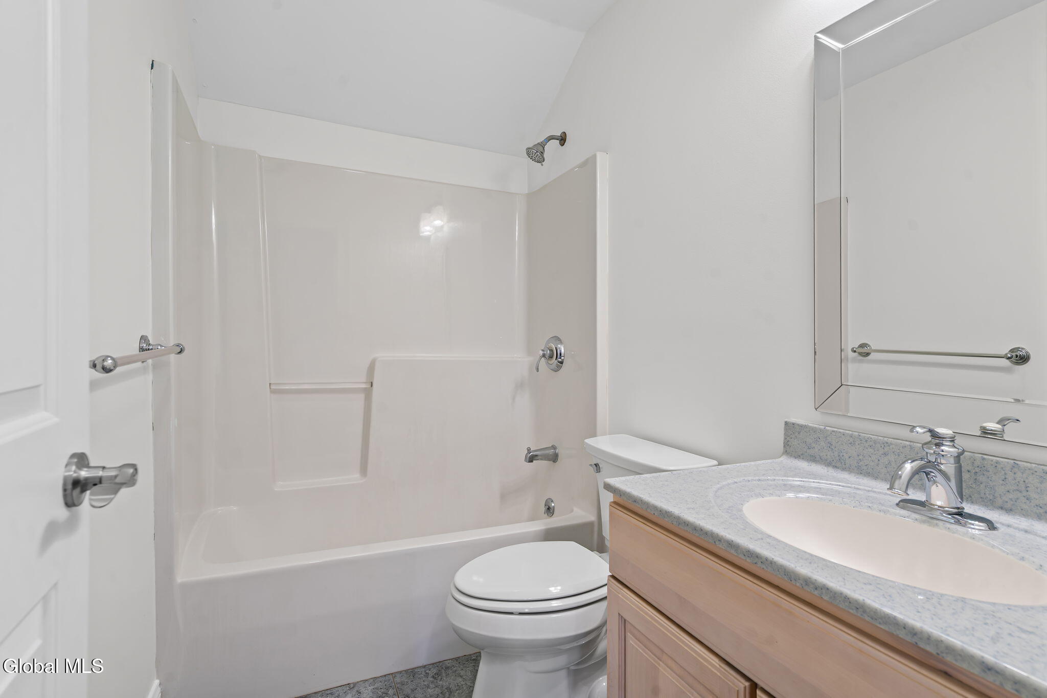 229 Menlo Park Road Niskayuna, NY 12309 - Photo 40 of 55 29-web-or-mls-229-menlo-park-rd