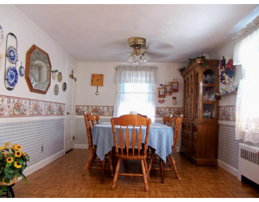 39 Altoona Road Dedham, MA 02026 - Photo 3 of 7 Gallery Image 3