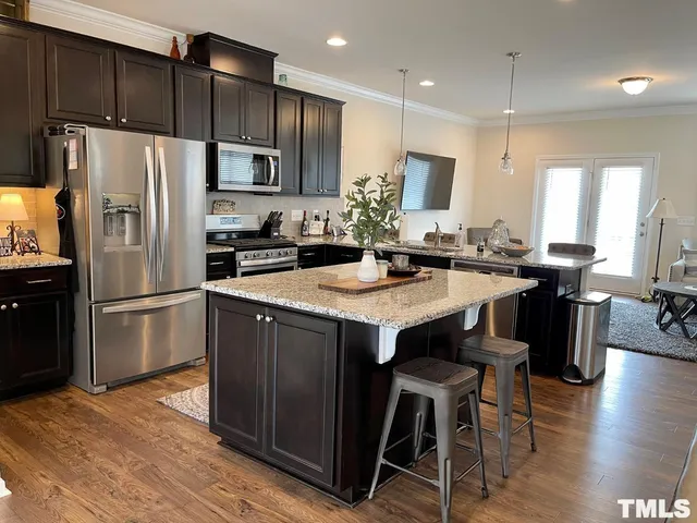 $2,150 | 1116 Finch Court, Apex, NC 27502