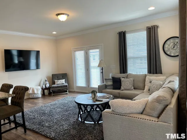 $2,150 | 1116 Finch Court, Apex, NC 27502