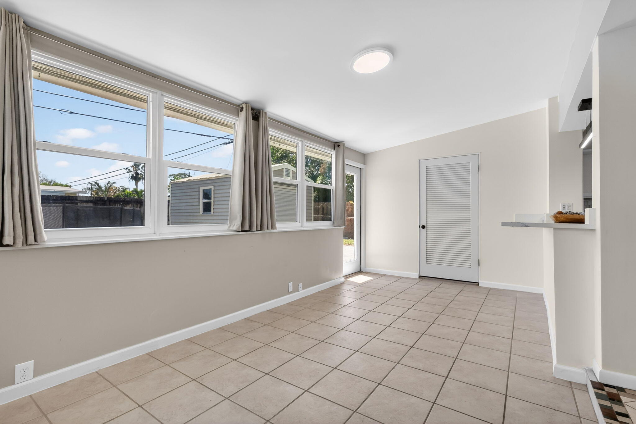 353 Shady Lane Road Palm Springs, FL 33461 - Photo 13 of 41 14-web-or-mls-F14A4425