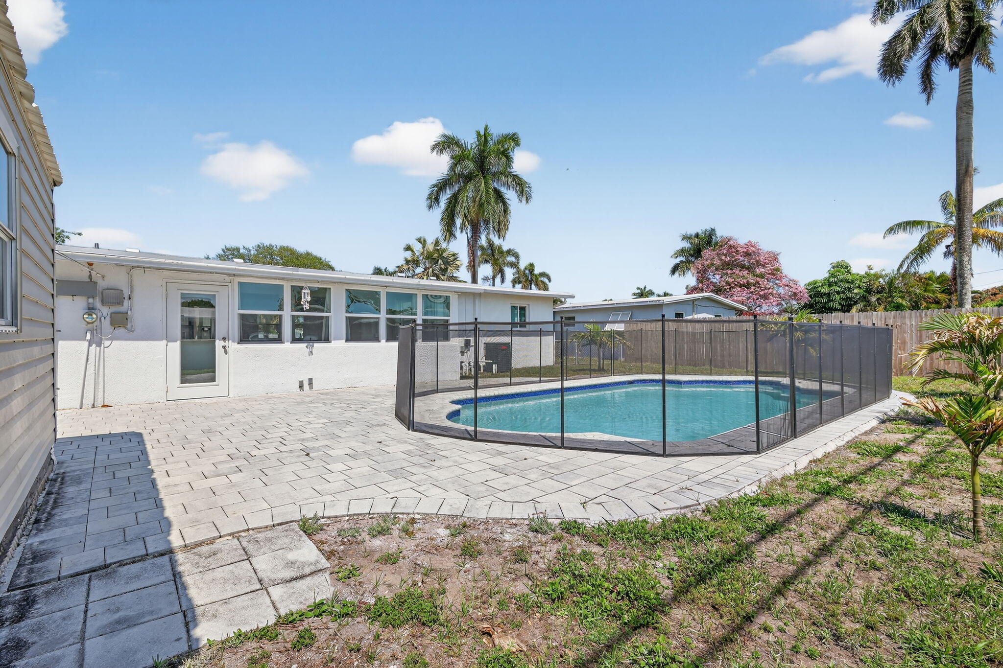 353 Shady Lane Road Palm Springs, FL 33461 - Photo 34 of 41 35-web-or-mls-F14A4513