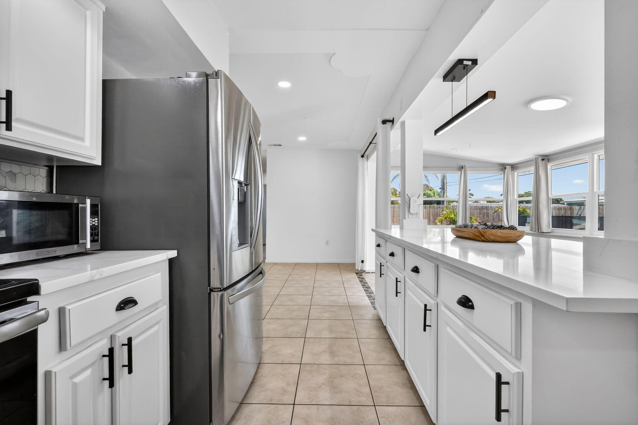 353 Shady Lane Road Palm Springs, FL 33461 - Photo 10 of 41 11-web-or-mls-F14A4412